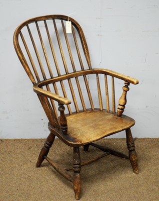 Lot 76 - Late 19th Century ash and elm Windsor chair