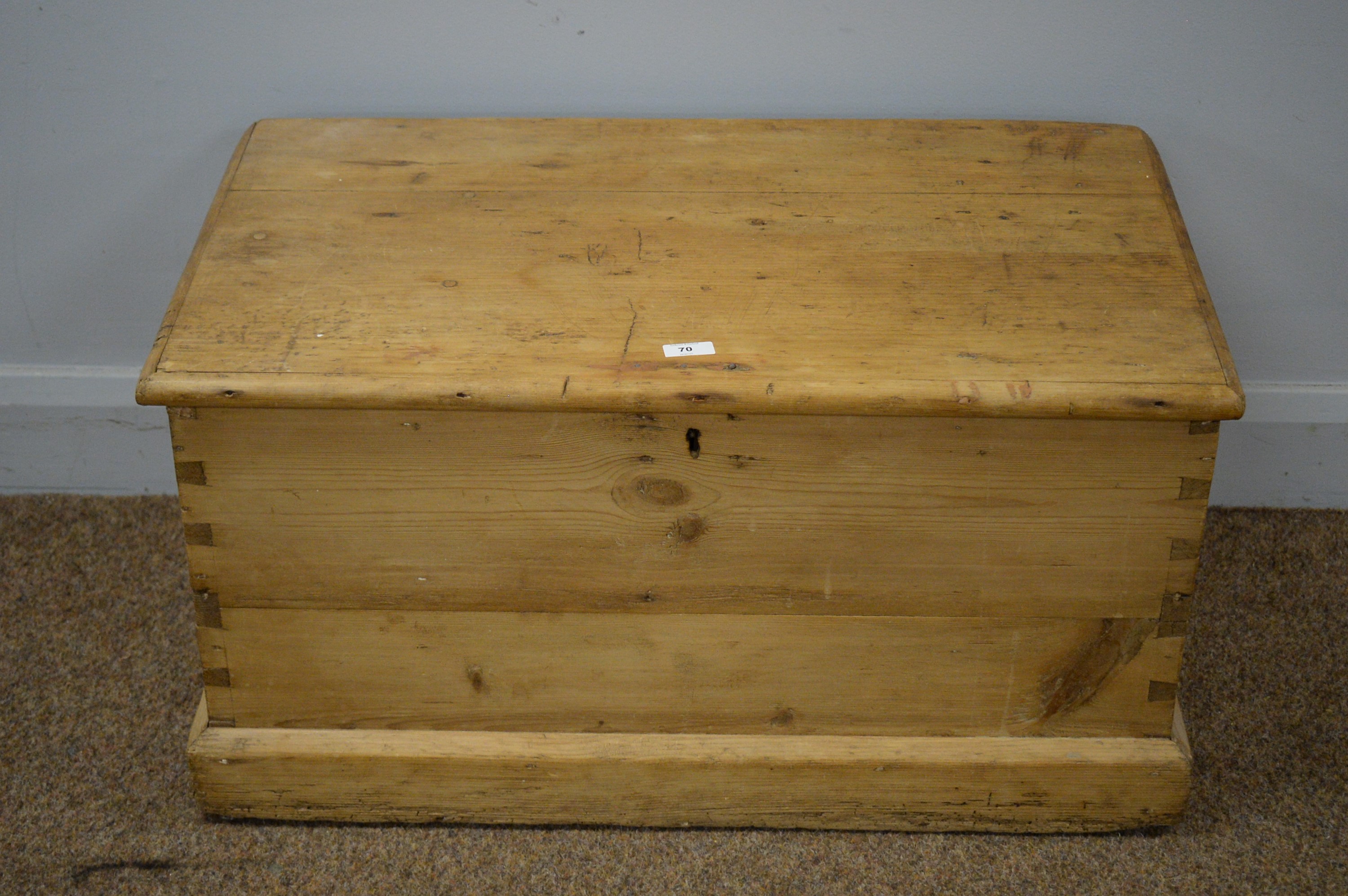 Lot 70 A stripped pine blanket box