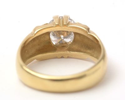 Lot 144 - A gentleman's single stone diamond ring