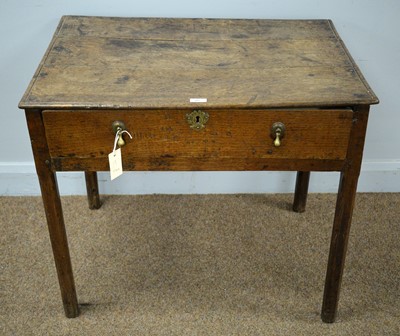 Lot 26 - A mid 18th Century oak side table