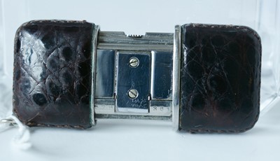 Lot 30 - A Movado Art Deco purse watch