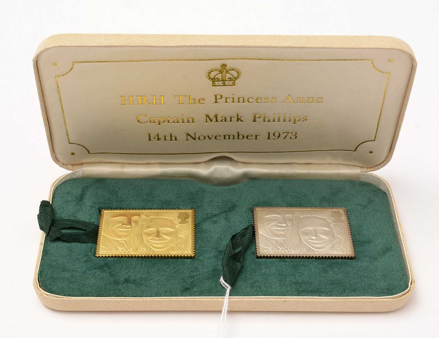 Lot 167 - "The Royal Wedding Stamp Replicas", 22ct gold and silver ingots.