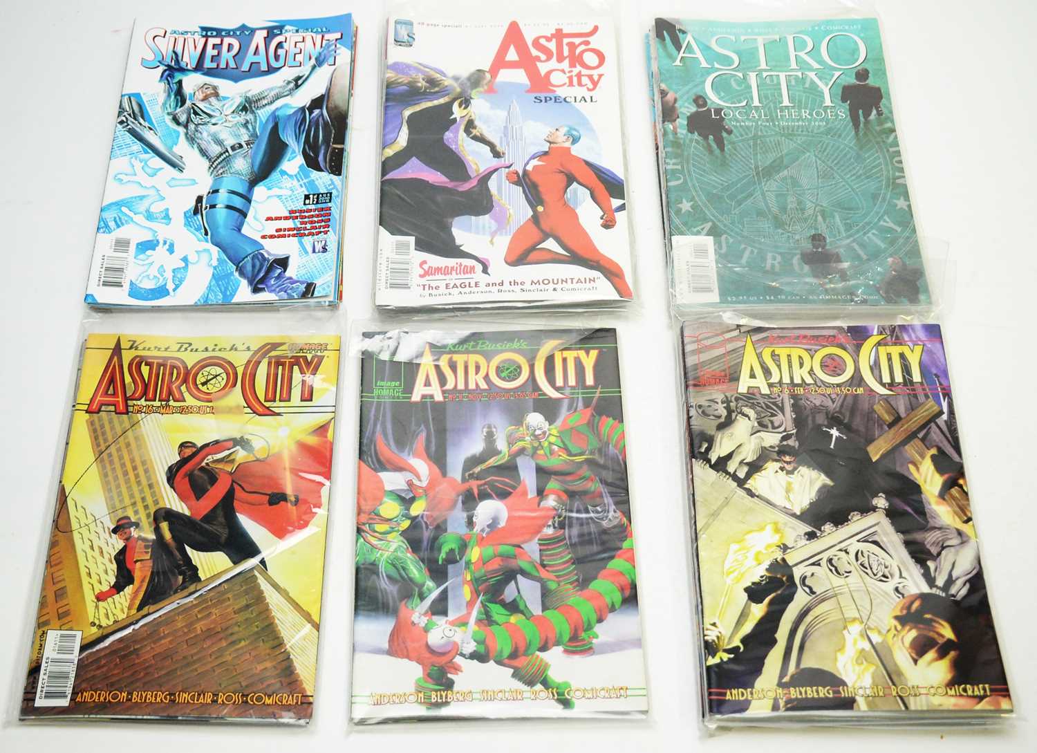 Lot 995 - Astro City Comics