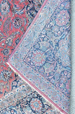 Lot 332 - A Kashan carpet