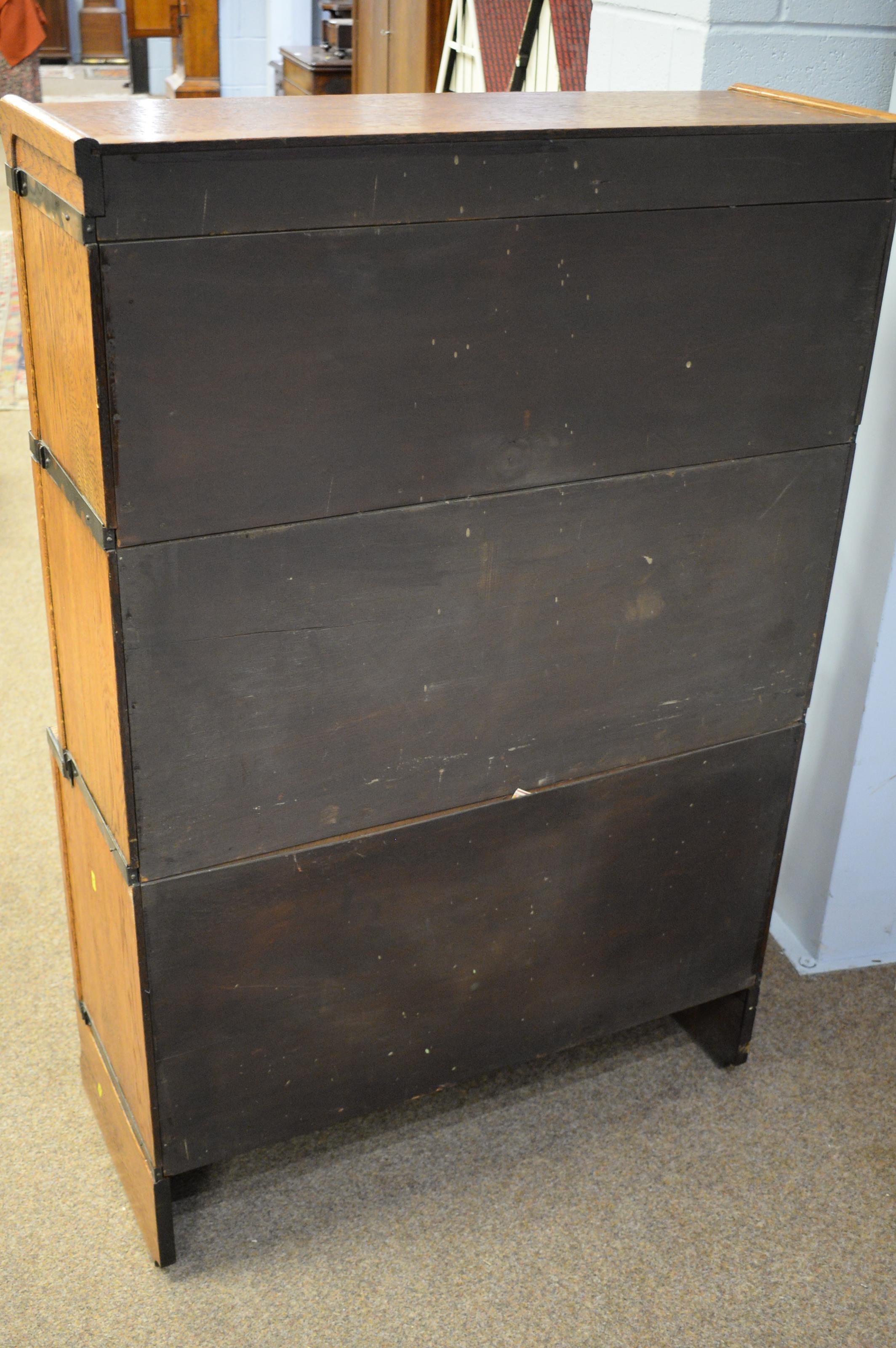 Lot 225 The GlobeWernicke Co. Ltd, London a light