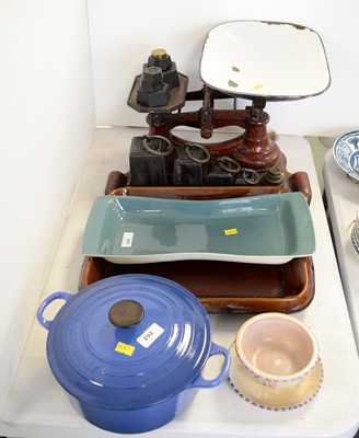 Lot 292 - Set of Avery kitchen scales and other items