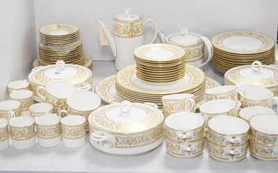 Lot 317 - A Royal Worcester 'Hyde Park' pattern tea, coffee and dinner service
