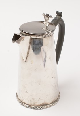 Lot 198 - An Edwardian silver hot water jug.