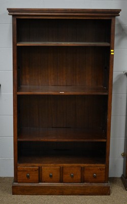 Lot 89 - A modern stained oak bookcase unit