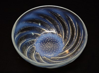 Lot 546 - Lalique Bowl Poissons