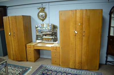 Lot 76 - Early 20th C three-piece bedroom suite.