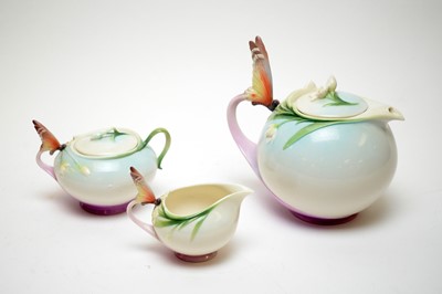 Lot 414 - A Franz 'Butterfly' pattern porcelain tea service