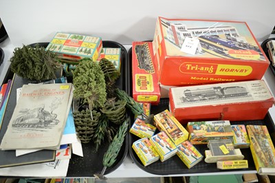 Lot 377 - Selection of Hornby and other model railway items.