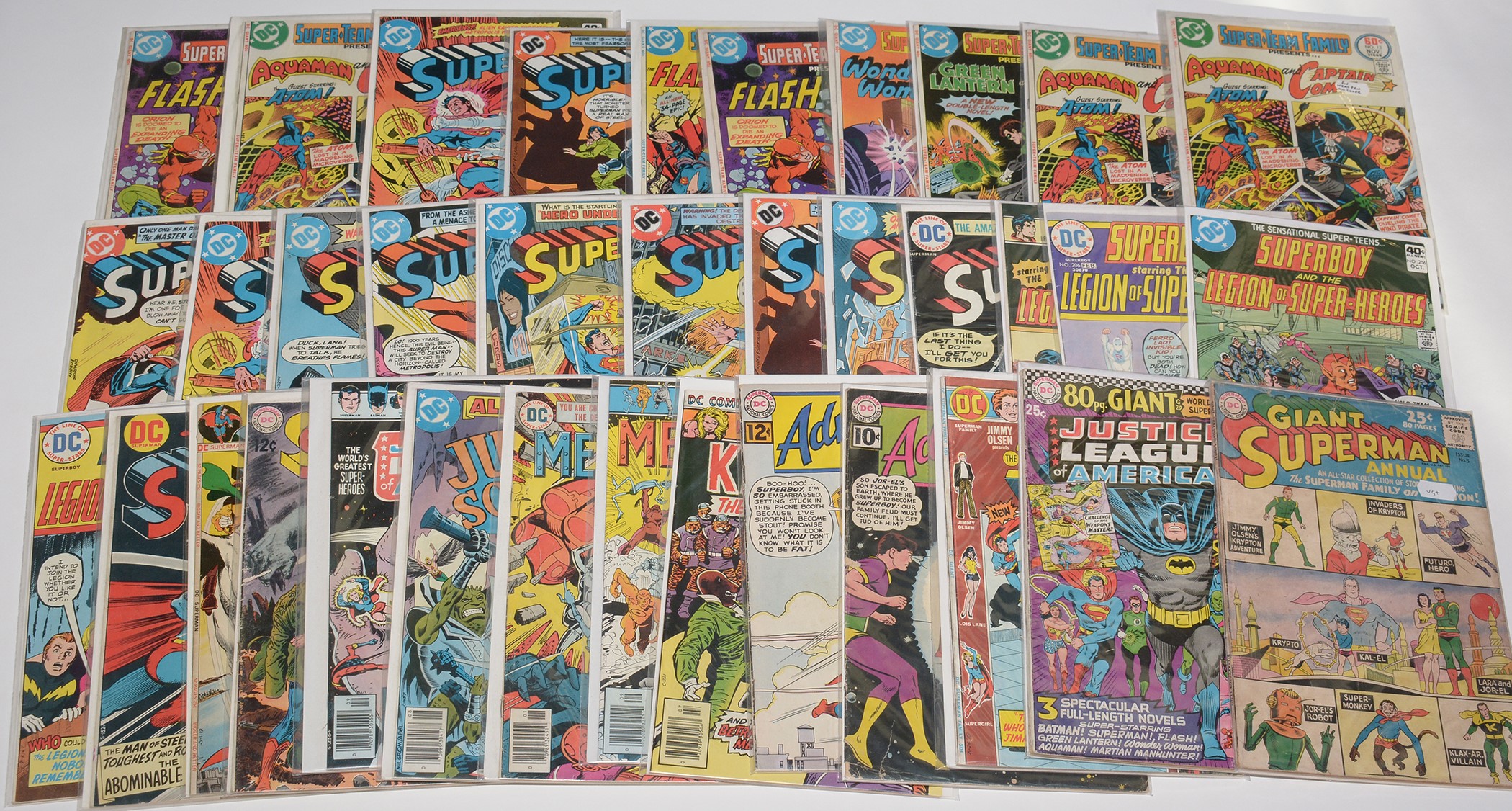 Lot 19 - DC Comics.