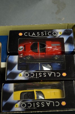 Lot 481 - A selection of die-cast model vehicles