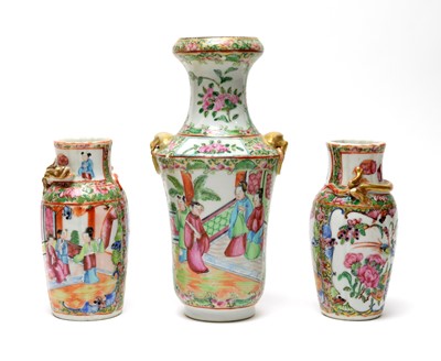 Lot 442 - A small pair of Cantonese vases and another.