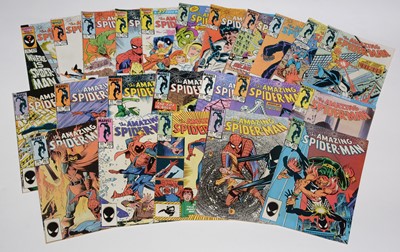 Lot 60 - Marvel Comics.