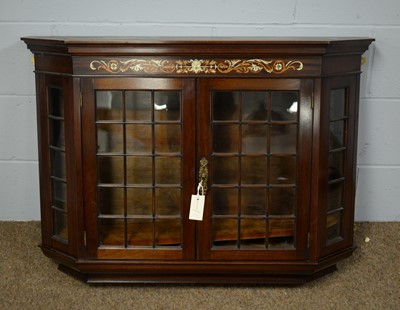 Lot 66 - Early 20th Century mahogany hanging cabinet