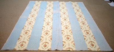 Lot 765 - An early 20th Century Durham quilt