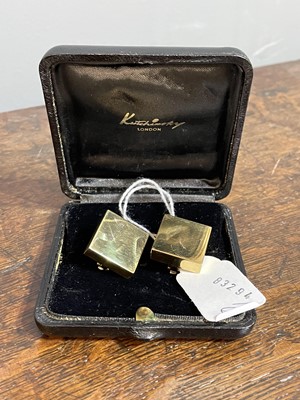 Lot 102 - Kutchinsky: a pair of 18ct yellow gold earrings