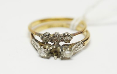 Lot 193 - An early 20th Century three-stone diamond ring.