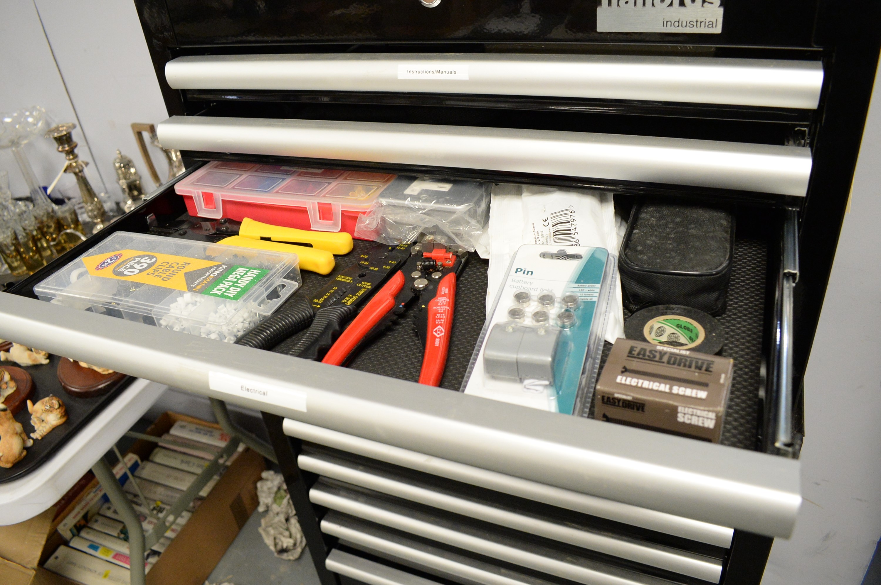 Lot 38 Halfords Industrial a large steel industrial