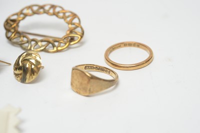 Lot 215 - Gold and yellow-metal jewellery