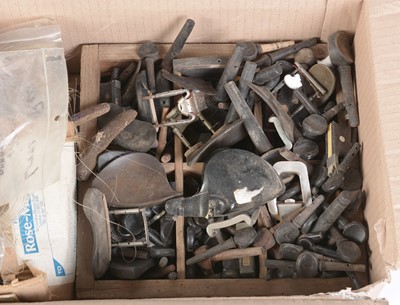 Lot 830 - Qty of Violin makers spares and clamps etc