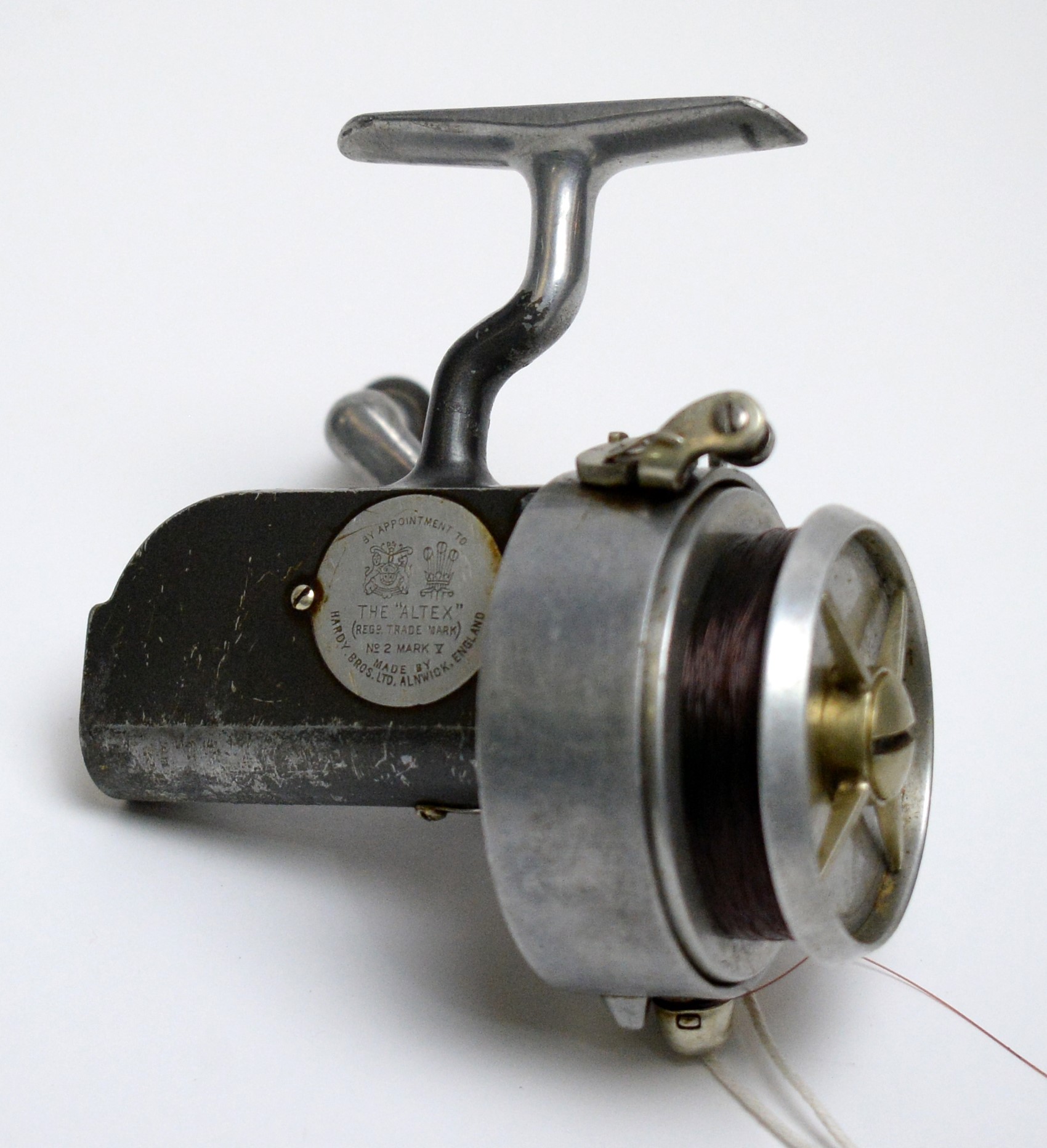 Lot 512 - A Hardy The Altex fishing reel