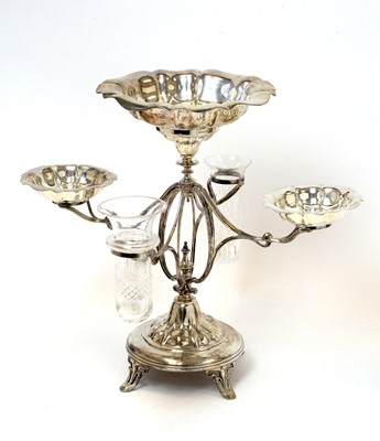 Lot 145 - An Edwardian silver table centrepiece