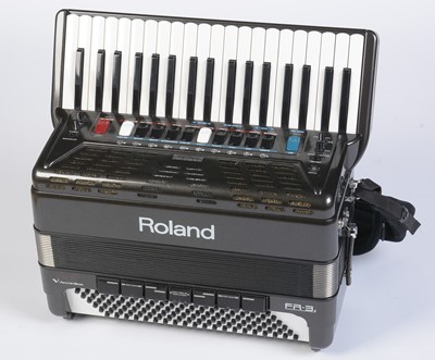 Lot 813 - Roland FR-3S Digital Piano Accordion