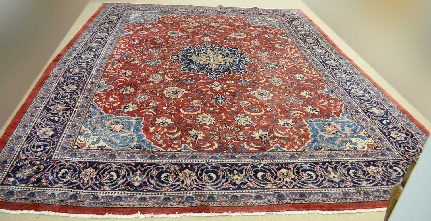Lot 88 - A decorative modern Persian carpet