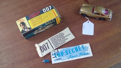 Lot 321 - Corgi James Bond 007 Aston Martin DB5 boxed