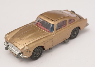 Lot 321 - Corgi James Bond 007 Aston Martin DB5 boxed