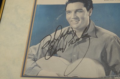 Lot 499 - An autographed Elvis Presley record sleeve.