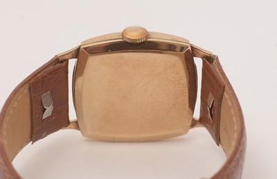 Lot 39 - Garrard & Co Ltd: a 9ct yellow gold cased wristwatch