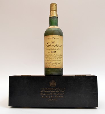 Lot 677 - A bottle of The Glenlivet Special Jubilee Reserve