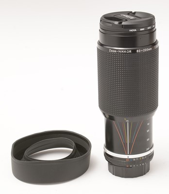 Lot 359 - A Nikon zoom lens.