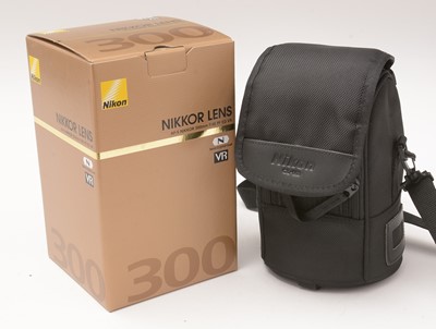 Lot 360 - A Nikon lens.