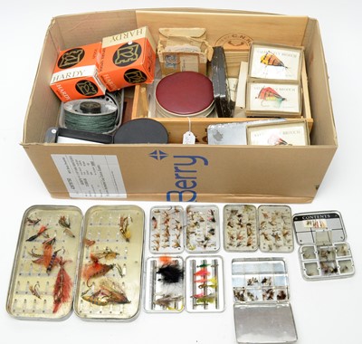 Lot 528 - A selection of fishing equipment.