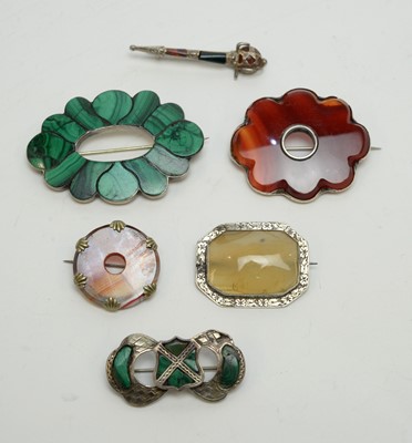 Lot 136 - Victorian and later hardstone and white-metal brooches