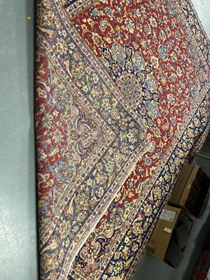 Lot 82 - A Kashan carpet.