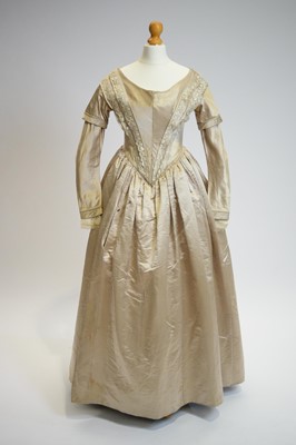 Lot 793 - An 1840s champagne silk day dress