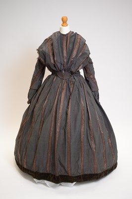 Lot 804 - A late 1840s raw shot-silk day dress