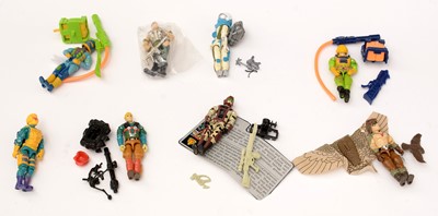 Lot 195 - A good collection of loose G.I. Joe and other figurines.