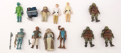 Lot 197 - Star Wars by Kenner, Palitoy and others, 1970's/80's figurines.