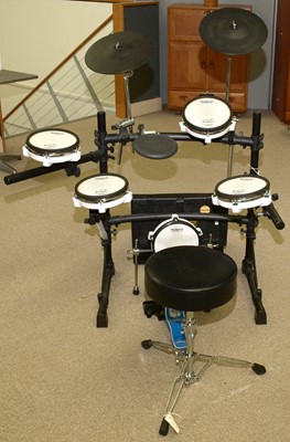 Lot 116 - Roland electronic Drum Kit