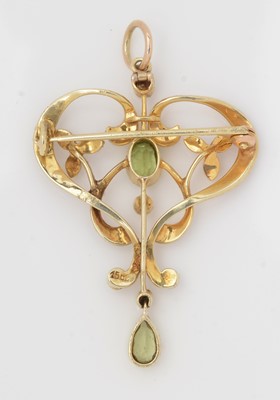 Lot 78 - An Edwardian peridot and seed pearl pendant/brooch