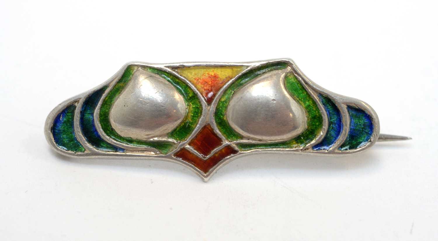 Lot 136 - Murrle Bennett & Co: a polychrome enamel silver brooch
