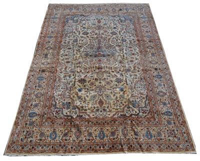 Lot 398 - A Kashan carpet